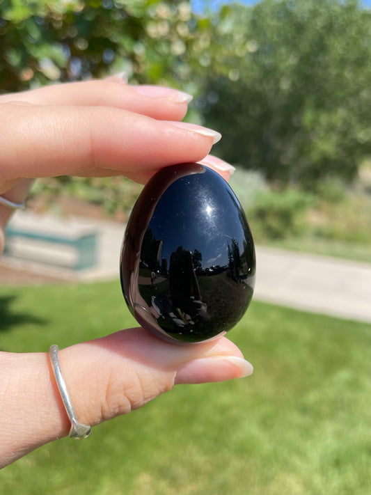 Obsidian Yoni Egg