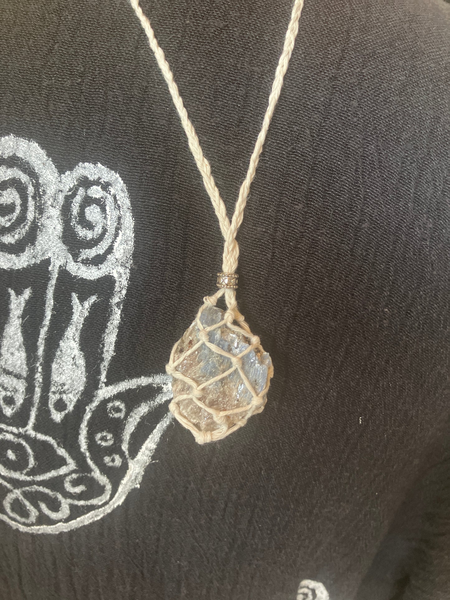 Macrame Necklace with Quartz