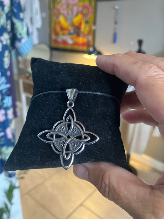 Celtic Knot silver plated pendent