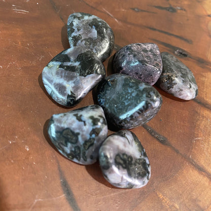 Tumblestones